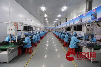 美企因新疆錯(cuò)誤信息停止與中企合作，外交部回應(yīng) 此行為可悲